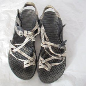 Womens brown Chacos strappy sandals size 10
